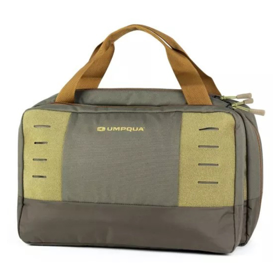 Umpqua ZS2 Traveler Fly Tying Kit Bag - Olive i gruppen Förvaring / Fiskeväskor / Tillbehörsväskor hos Sportfiskeprylar.se (NFD9366-Bag)