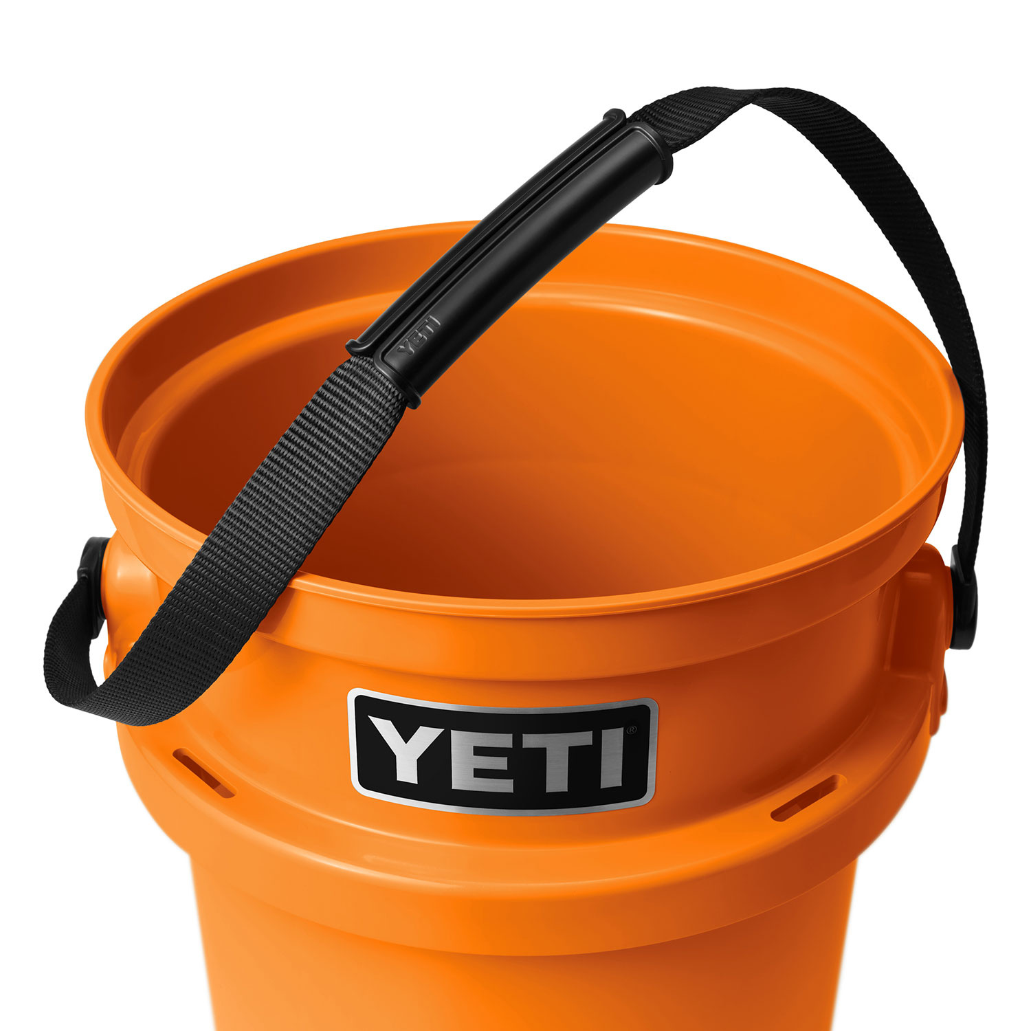 Yeti Loadout Bucket V2 - King Crab Orange